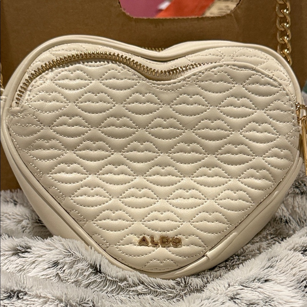 Aldo Beige Lip-Quilted Heart Crossbody Bag